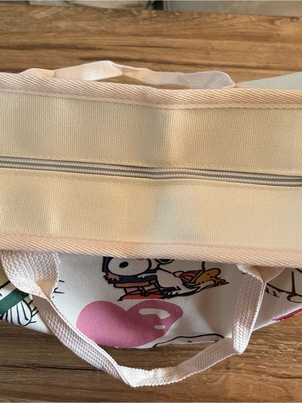 Peanuts Snoopy Canvas Tote Bag - Cream with Pink Heart - Picture 7 of 9